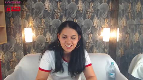Snapshot of jessthewicked chatting on December 14, 8:18 pm JessTheWicked online show from December 14, 8:18 pm