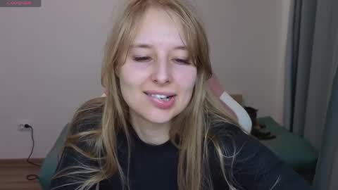 Snapshot of jessy_comely chatting on May 3, 12:11 pm Jessy online show from May 3, 12:11 pm