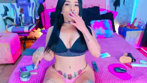 Snapshot of jessyferrary chatting on October 20, 3:56 pm jessyferrary online show from October 20, 3:56 pm