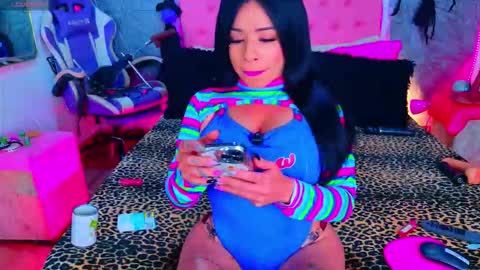 Snapshot of jessyferrary chatting on October 26, 3:29 pm jessyferrary online show from October 26, 3:29 pm