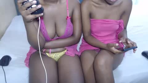 Snapshot of jessyhoneyx chatting on December 16, 8:41 am jessyhoneyx online show from December 16, 8:41 am