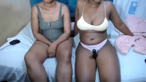 jessyhoneyx online show from April 16, 9:39 pm