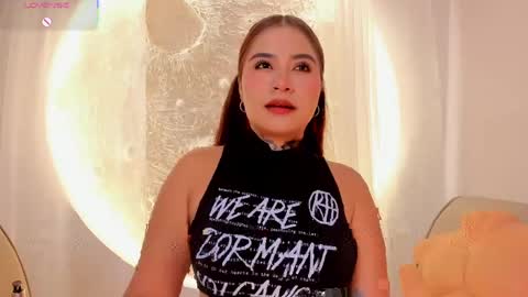 Jessy Morgan online show from April 17, 4:37 am