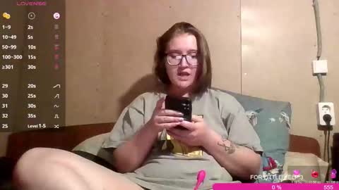 Snapshot of jessystoune1 chatting on October 17, 6:10 pm Bye everyone i cant see any reason to stay here wish u luck online show from October 17, 6:10 pm