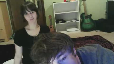 jessystrings online show from March 28, 5:18 am