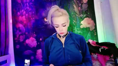 Snapshot of jessyunknown chatting on November 18, 11:14 am Jessy Unknown online show from November 18, 11:14 am