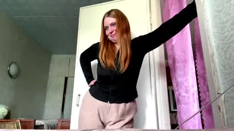Snapshot of jesusgutzwiller chatting on May 13, 8:23 am Violetta online show from May 13, 8:23 am