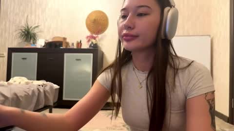 Snapshot of jesusitacatts chatting on October 28, 9:35 am Lynn online show from October 28, 9:35 am