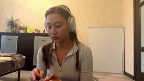 Snapshot of jesusitacatts chatting on November 6, 7:09 am Lynn online show from November 6, 7:09 am