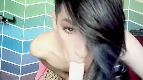 Ale online show from November 18, 10:03 pm