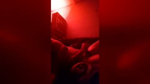 Snapshot of jetjon762844 chatting on July 28, 6:31 am jetjon762844 online show from July 28, 6:31 am
