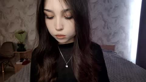 I am Gina ntmu Lets hit 10 Thumbs Up together online show from April 13, 7:36 am