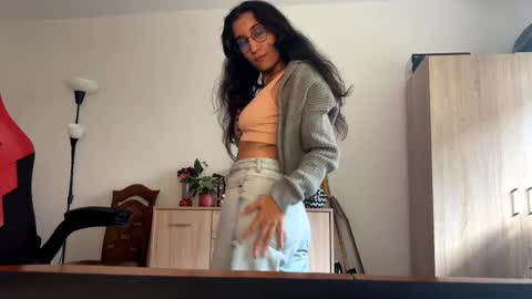 Eva online show from October 13, 2:50 pm