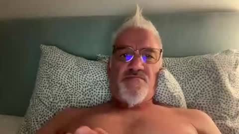 jewlronny online show from October 15, 6:19 pm