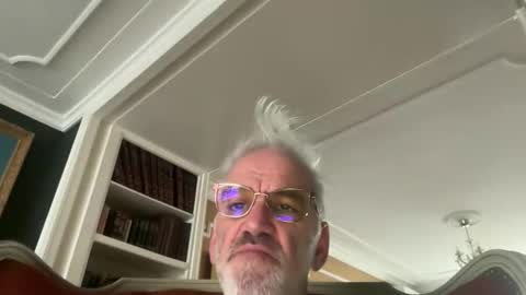 Snapshot of jewlronny chatting on February 13, 9:27 am jewlronny online show from February 13, 9:27 am