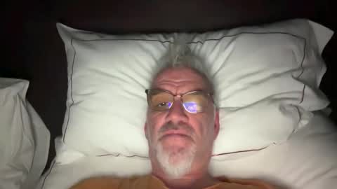 Snapshot of jewlronny chatting on February 18, 7:15 am jewlronny online show from February 18, 7:15 am