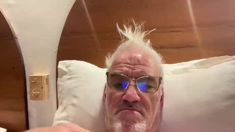 Snapshot of jewlronny chatting on February 25, 8:40 pm jewlronny online show from February 25, 8:40 pm