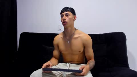 jey cox online show from January 8, 10:50 am