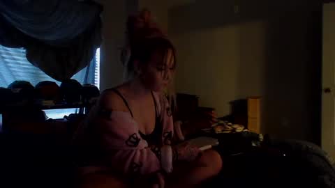 Snapshot of jezabellaa chatting on December 16, 8:26 pm Jezabellaa online show from December 16, 8:26 pm