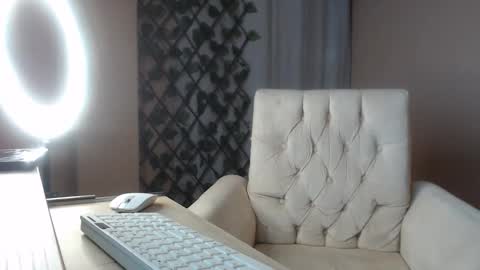Snapshot of jffer_slhom chatting on May 3, 10:38 pm jffer_slhom online show from May 3, 10:38 pm