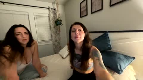 Snapshot of jfsparxxx chatting on December 4, 5:49 am jfsparxxx online show from December 4, 5:49 am