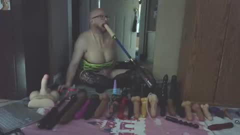 Nasty Cumslut online show from March 22, 1:36 pm