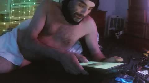 jglarsbel online show from May 30, 5:32 pm