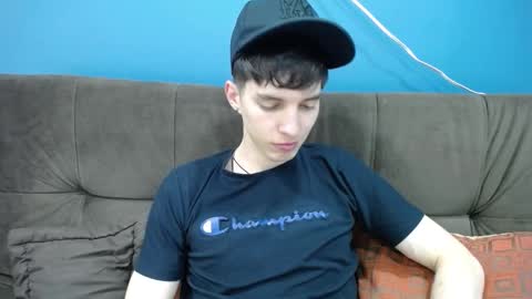 Snapshot of jheampiero chatting on November 22, 1:43 pm Jheampiero online show from November 22, 1:43 pm