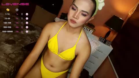 Snapshot of jhenagoddess chatting on November 5, 5:51 am JHENA online show from November 5, 5:51 am