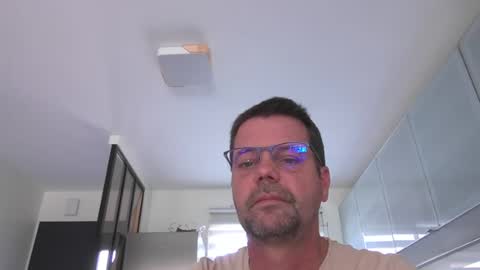 Snapshot of jhmec44000 chatting on June 29, 11:21 am jhmec44000 online show from June 29, 11:21 am