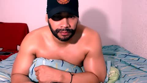 Snapshot of jho173027 chatting on November 9, 3:32 pm En moreno online show from November 9, 3:32 pm