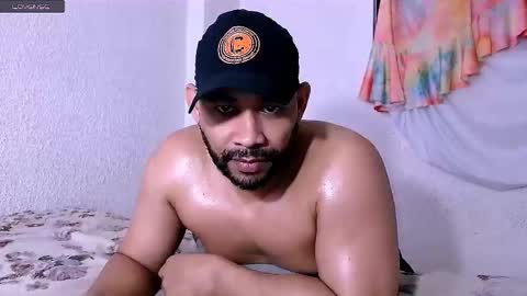 Snapshot of jho173027 chatting on November 10, 1:54 pm En moreno online show from November 10, 1:54 pm