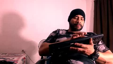 Snapshot of jho173027 chatting on November 20, 7:19 am En moreno online show from November 20, 7:19 am