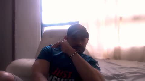 Snapshot of jho173027 chatting on November 23, 3:12 pm En moreno online show from November 23, 3:12 pm