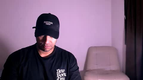 Snapshot of jho173027 chatting on December 3, 12:03 pm En moreno online show from December 3, 12:03 pm