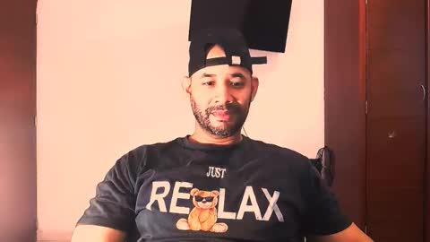 Snapshot of jho173027 chatting on December 16, 7:19 pm En moreno online show from December 16, 7:19 pm