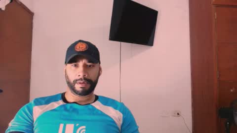 En moreno online show from January 13, 12:54 pm