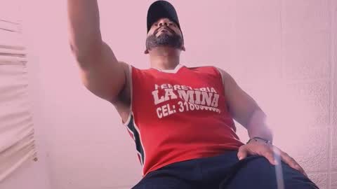 En moreno online show from January 17, 1:10 am