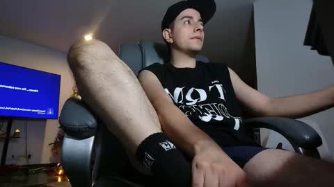 Jhoan Saenz online show from December 3, 3:58 am