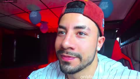 Snapshot of jhojansthetics chatting on October 8, 8:17 pm Jhojan Strong online show from October 8, 8:17 pm