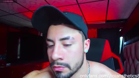 Snapshot of jhojansthetics chatting on October 23, 9:35 pm Jhojan Strong online show from October 23, 9:35 pm