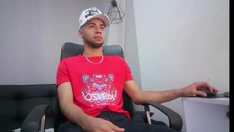 jhon_malo online show from March 11, 3:37 am