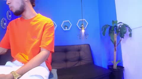 jhon_malo online show from November 28, 4:26 am