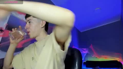 Jhon online show from October 24, 3:19 pm