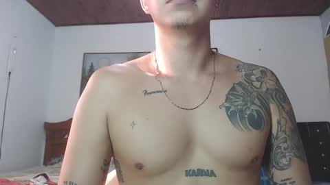 Snapshot of jhon_tommy chatting on December 25, 12:47 pm jhon tommy online show from December 25, 12:47 pm