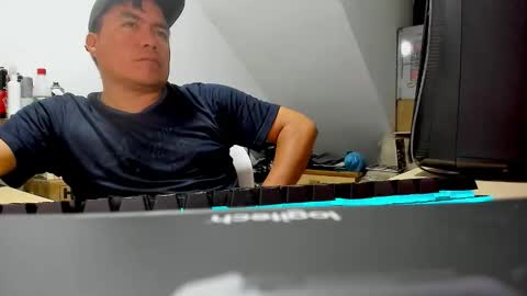 jhonatan_morales_s online show from October 15, 4:45 am