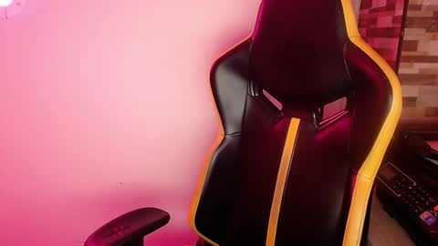 jhonatan_morales_s online show from November 1, 11:40 pm