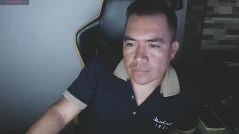 jhonatan_morales_s online show from April 4, 11:24 pm