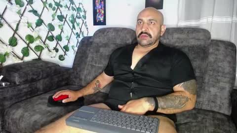 Snapshot of jhondick609 chatting on January 30, 2:49 am JhonD online show from January 30, 2:49 am