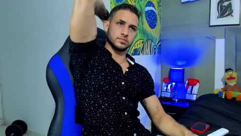 Snapshot of jhonny_flames7 chatting on November 10, 4:11 am jhonny online show from November 10, 4:11 am